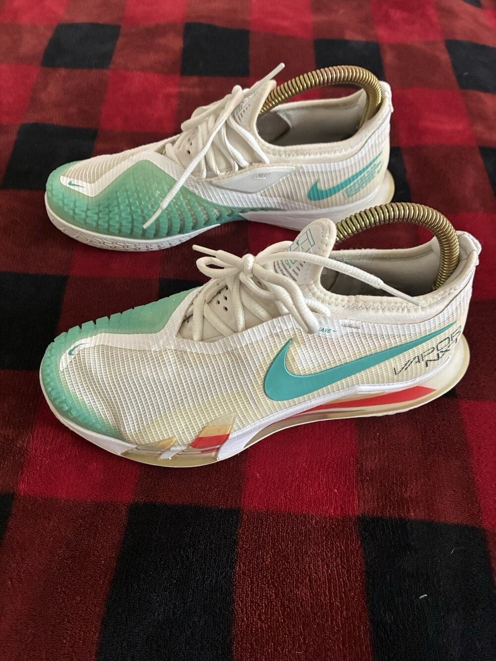 Nike Air Zoom Vapor Pro Tennis/pickleball court Shoes offwhite/White/Green 6.5M